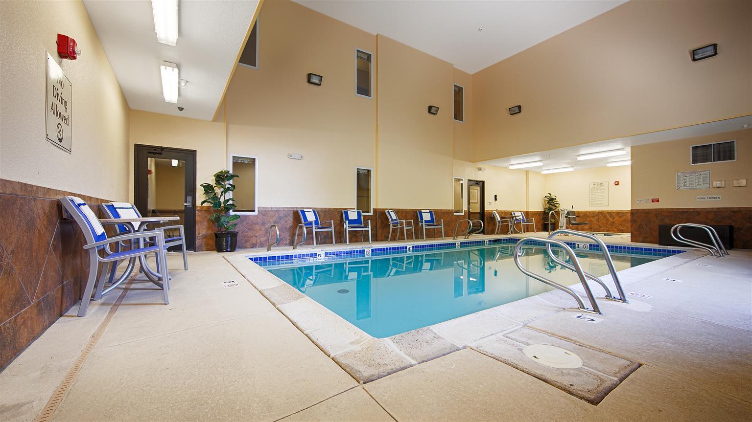 Best Western Plus Eastgate Inn & Suites Wichita Exterior foto